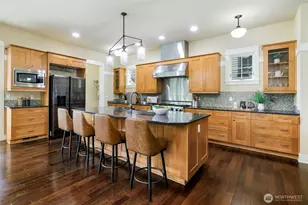5726 Kirkwood Pl N, Seattle, WA 98103 - Photo 6