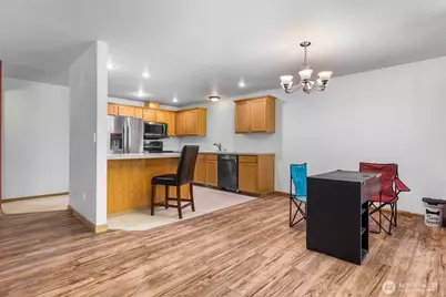 18211 58th Street Ct E, Lake Tapps, WA 98391 - Photo 4