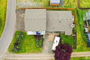 2417 Cedar St E, Port Orchard, WA 98366 - Photo 2
