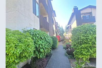 3515 S 160th Street #B-5, SeaTac, WA 98188 - Photo 2