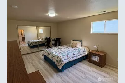 23 W Hale Avenue, Omak, WA 98841 - Photo 16