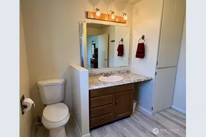 23 W Hale Avenue, Omak, WA 98841 - Photo 18