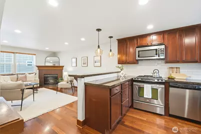 725 N 95th Street #B, Seattle, WA 98103 - Photo 4