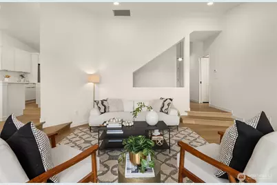 14214 Westwood Place NE, Seattle, WA 98125 - Photo 4