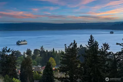 19314 94th Avenue W, Edmonds, WA 98020 - Photo 2