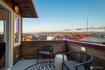 2466 Westlake Avenue N #11, Seattle, WA 98109 - Photo 22