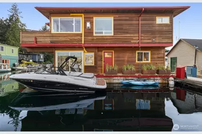 2466 Westlake Avenue N #11, Seattle, WA 98109 - Photo 1