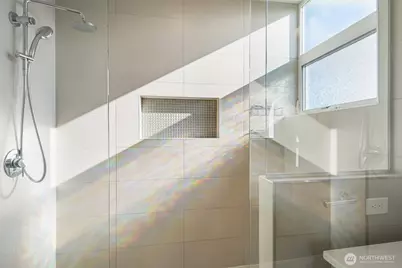 8501 14th Avenue NW, Seattle, WA 98117 - Photo 22
