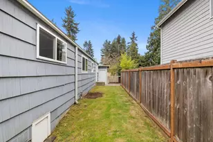 7631 201st St SW, Edmonds, WA 98206 - Photo 34