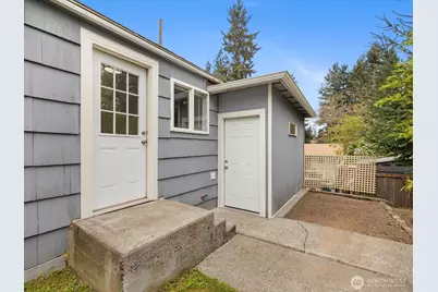 7631 201st Street SW, Edmonds, WA 98206 - Photo 28