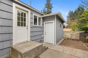 7631 201st St SW, Edmonds, WA 98206 - Photo 32