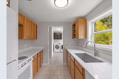 7631 201st Street SW, Edmonds, WA 98206 - Photo 14
