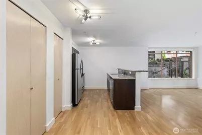 1620 Belmont Avenue #121, Seattle, WA 98122 - Photo 16