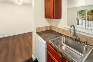 4501 Grandview Dr W, University Place, WA 98466 - Photo 8