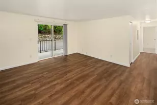 4501 Grandview Dr W, University Place, WA 98466 - Photo 14