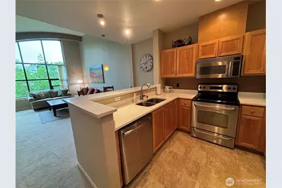 16275 NE 85th Street #414, Redmond, WA 98052 - Photo 14