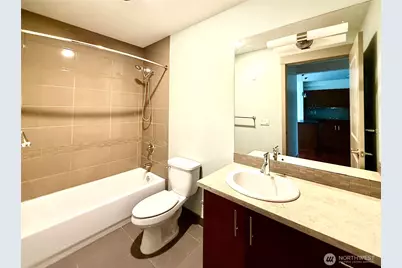 4547 8th Avenue NE #204, Seattle, WA 98105 - Photo 8