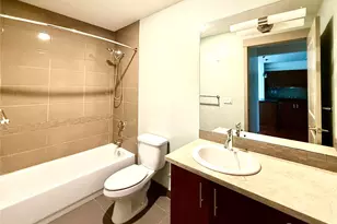4547 8th Ave NE, Seattle, WA 98105 - Photo 8