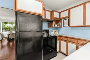 13718 27th Ave NE, Seattle, WA 98125 - Photo 8