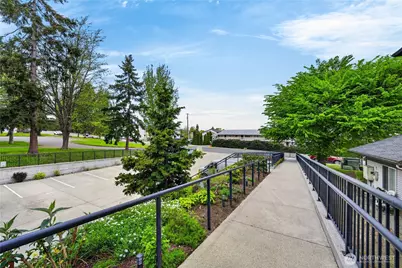 1109 29th Street #301, Anacortes, WA 98221 - Photo 4