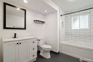 2410 37th Ave SW, Seattle, WA 98126 - Photo 10