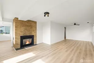 2410 37th Ave SW, Seattle, WA 98126 - Photo 8