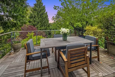 2511 E Roy Street, Seattle, WA 98112 - Photo 22