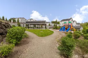 880 Hogan Ln, Bremerton, WA 98311 - Photo 40