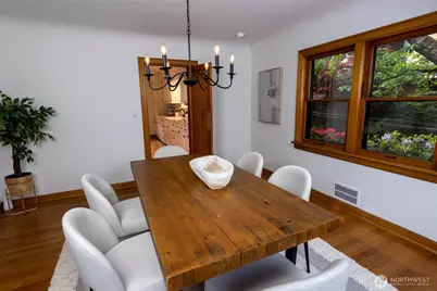 1403 2nd Avenue N, Seattle, WA 98109 - Photo 10