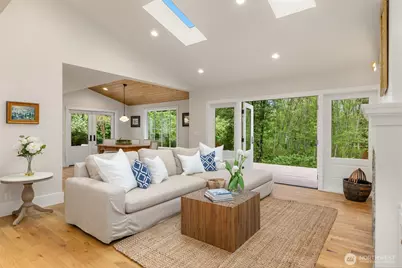 4080 Crystal Springs Drive NE, Bainbridge Island, WA 98110 - Photo 8