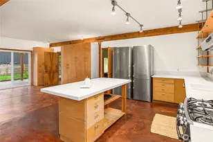 13984 Toad Holler Pl NE, Bainbridge Island, WA 98110 - Photo 16