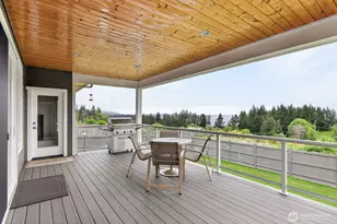 1409 Vlg Hts Pl, Camano Island, WA 98282 - Photo 24