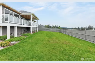 1409 Village Heights Place, Camano Island, WA 98282 - Photo 28