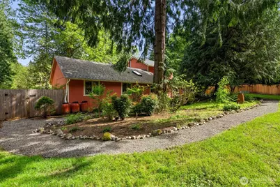 11837 Venice Loop NE, Bainbridge Island, WA 98110 - Photo 22