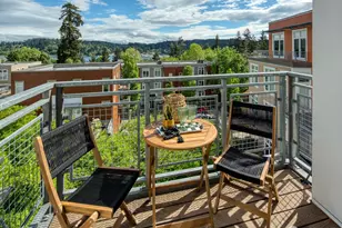170 Harbor Square Loop NE, Bainbridge Island, WA 98110 - Photo 10