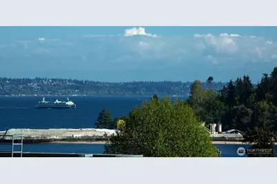 170 Harbor Sq Loop NE #A-411, Bainbridge Island, WA 98110 - Photo 2