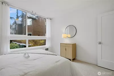 7433 A 4th Avenue NE, Seattle, WA 98115 - Photo 18