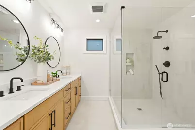 4705 119th Avenue SE, Bellevue, WA 98006 - Photo 24
