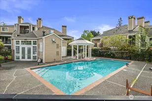 5300 Harbour Pointe Blvd, Mukilteo, WA 98275 - Photo 2