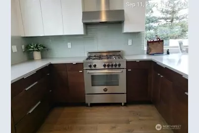 2337 W Plymouth Street, Seattle, WA 98199 - Photo 4