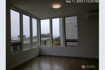 2337 W Plymouth Street, Seattle, WA 98199 - Photo 10