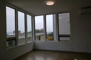 2337 W Plymouth St, Seattle, WA 98199 - Photo 10