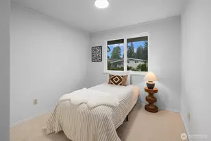 317 145th Ave NE, Bellevue, WA 98007 - Photo 14