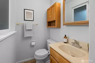 317 145th Ave NE, Bellevue, WA 98007 - Photo 12