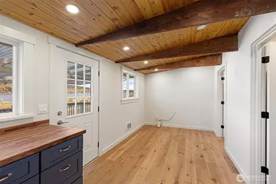27830 Manzanita Beach Road SW, Vashon, WA 98070 - Photo 14