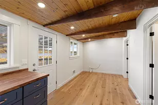 27830 Manzanita Beach Rd SW, Vashon, WA 98070 - Photo 14