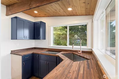 27830 Manzanita Beach Road SW, Vashon, WA 98070 - Photo 18