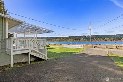 27830 Manzanita Beach Road SW, Vashon, WA 98070 - Photo 4