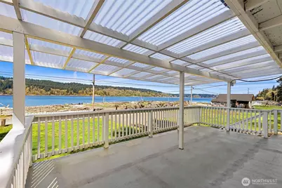 27830 Manzanita Beach Road SW, Vashon, WA 98070 - Photo 32