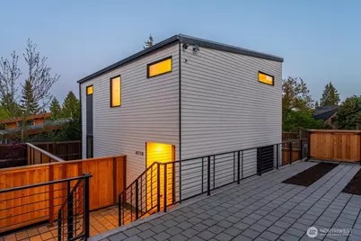 4118 Burke Avenue N, Seattle, WA 98103 - Photo 1